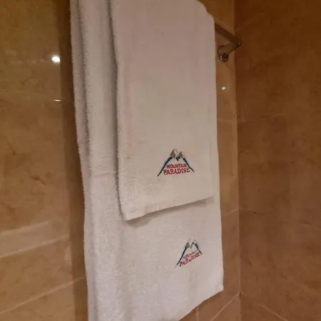 דירה 1br Homey Duplex 300mbps Wifi 2 Floor With Washer בנסקו