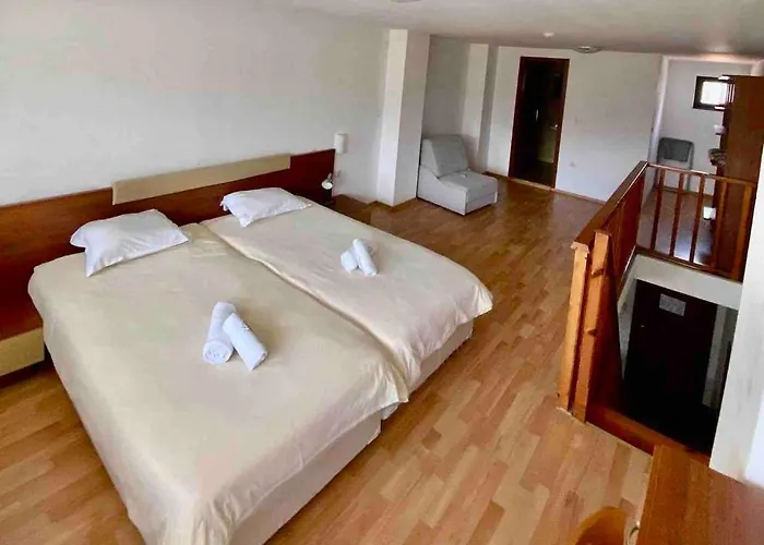 Appartement 1br Homey Duplex 300mbps Wifi - Two Floor With Washer